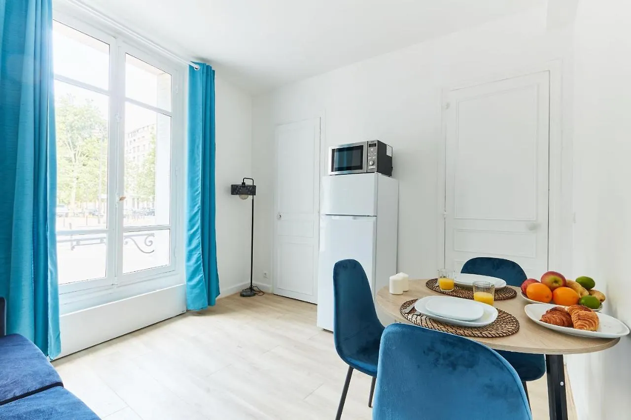 Eiffel Tower - Latin Quarter City Apartment Paris 0*,  France