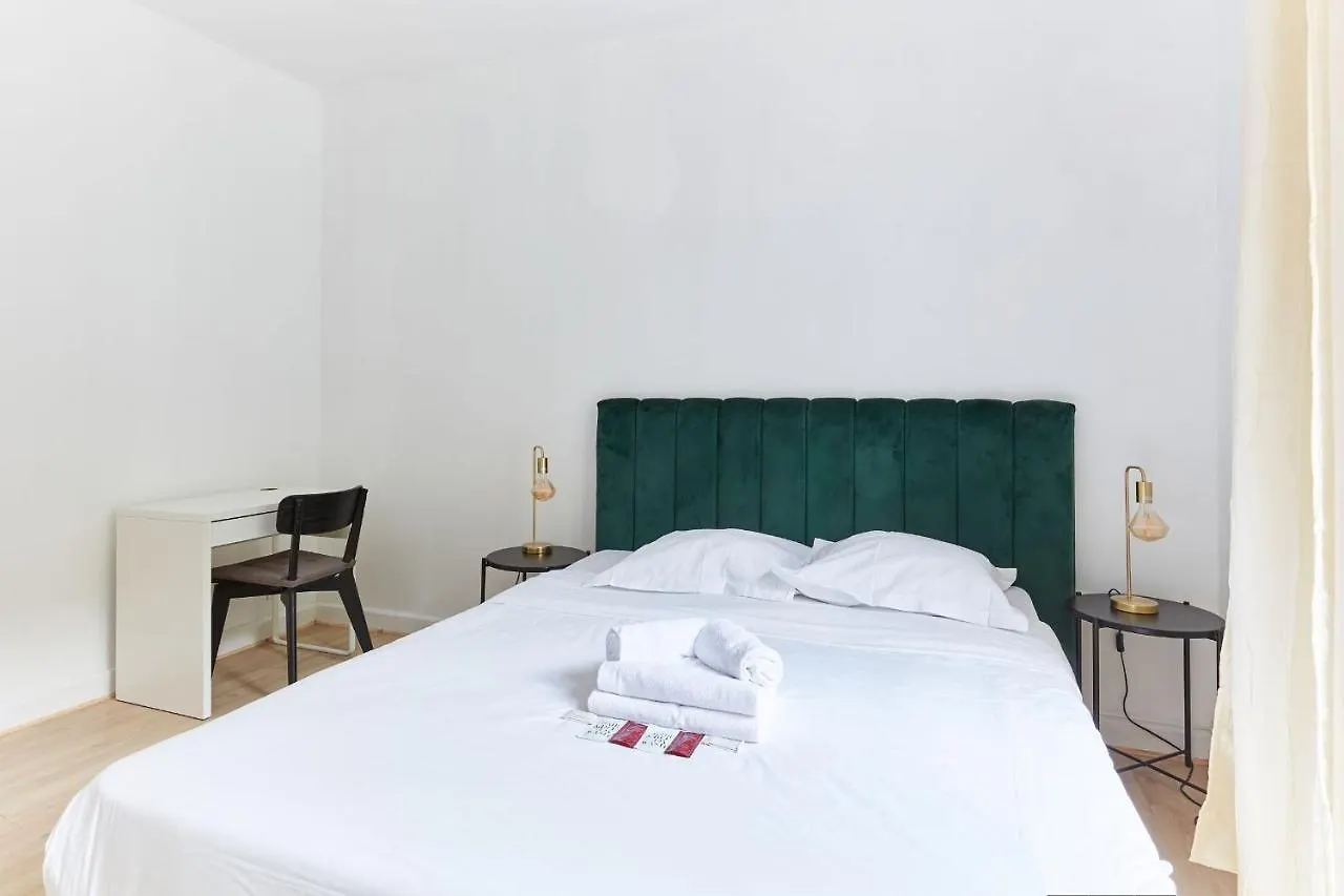Eiffel Tower - Latin Quarter City Apartment Paris